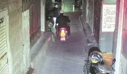 91 直播 摩的司机,摩的司机的生活剪影